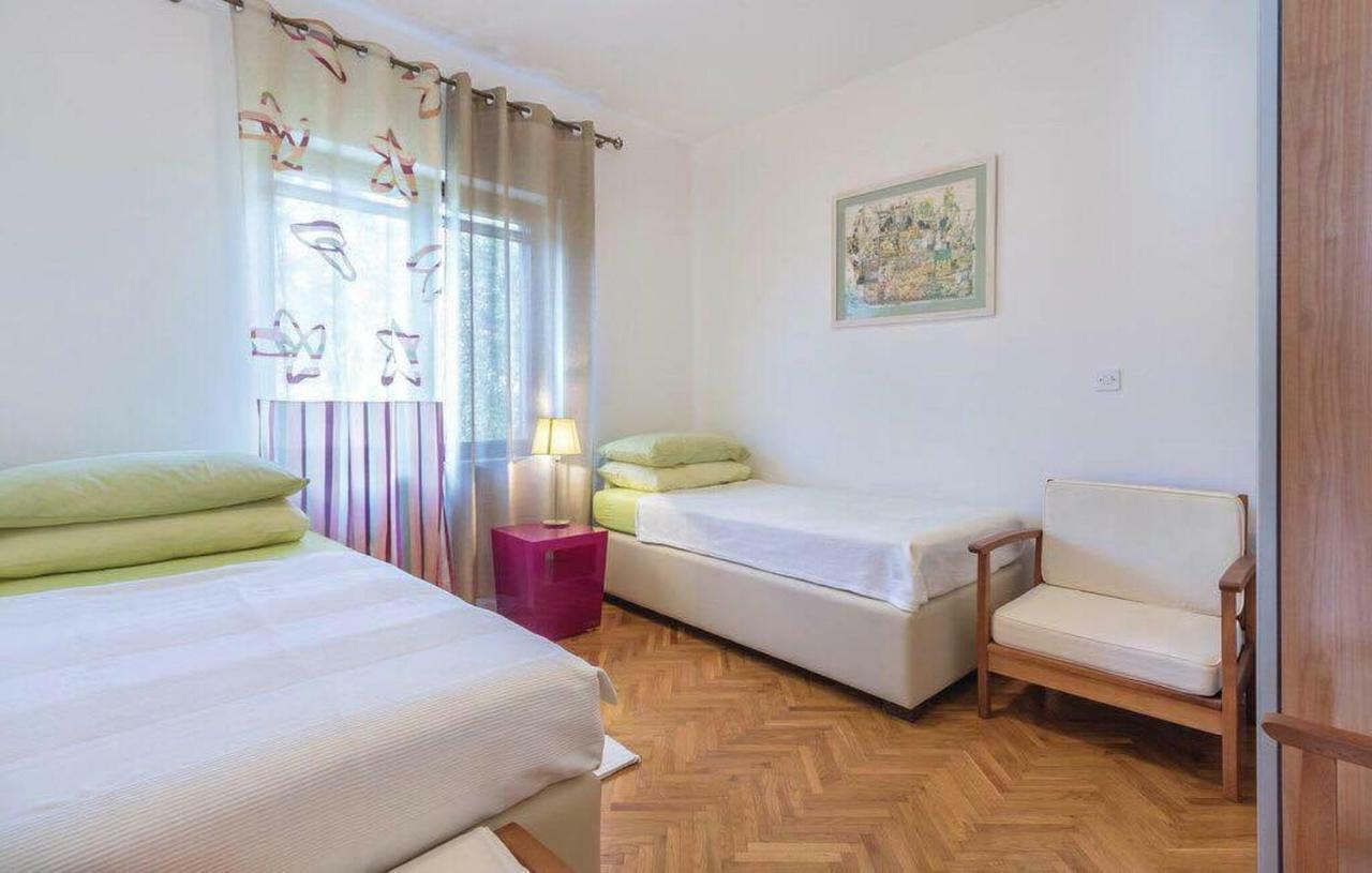 Апартаменти Apartman Eta Пула Екстер'єр фото