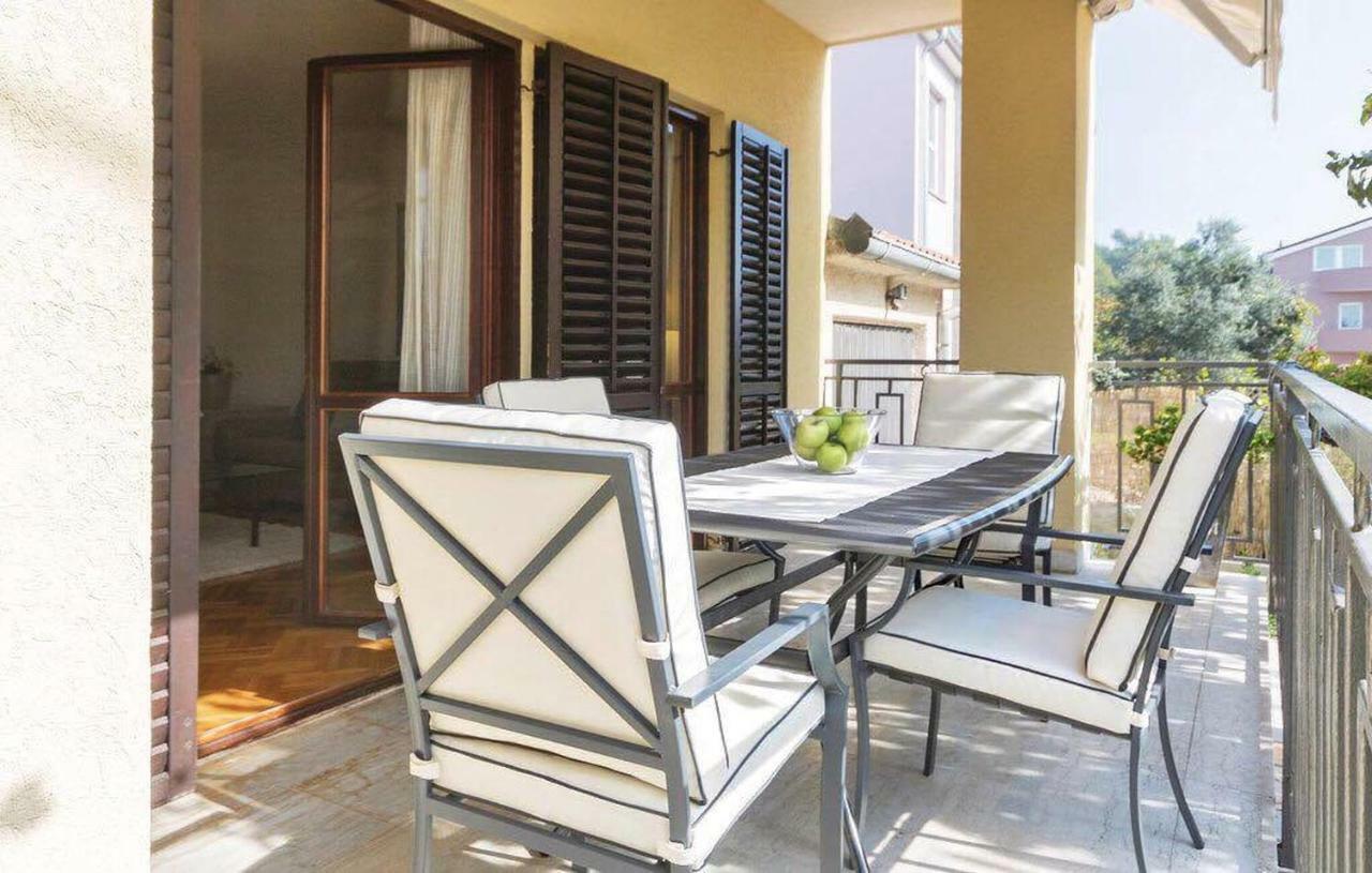 Апартаменти Apartman Eta Пула Екстер'єр фото